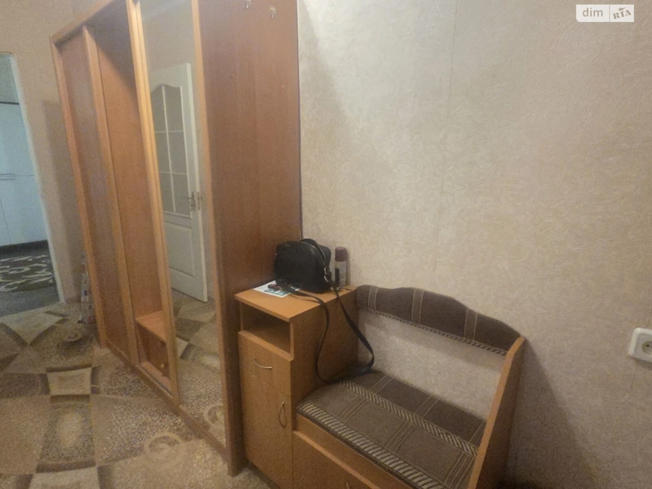 Довгострокова Оренда Квартира Тополя-1