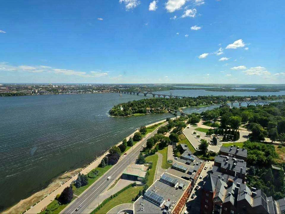 Квартира. Дніпро, Січеславська Набережна вул. (Набережна В.