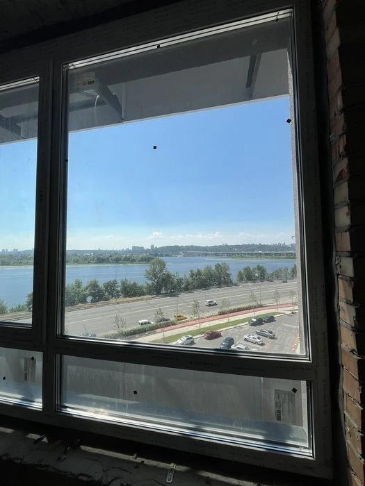 Sale of a 2-room apartment of 72 m2 Great Osokorki Darnyts
