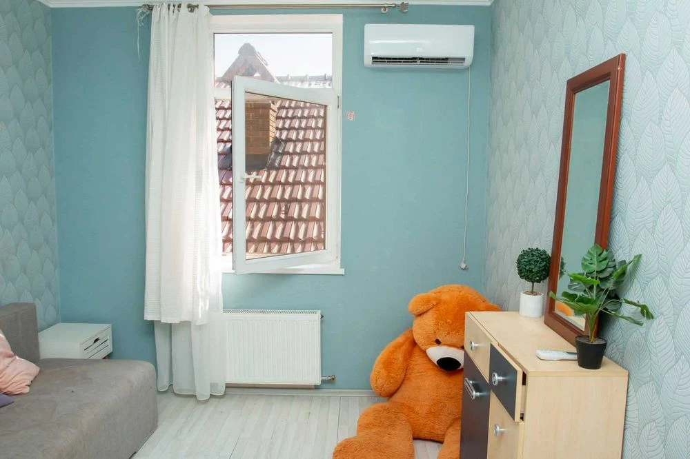I will sell a 2-storey house. Ul. Makarenko/trans. Apricot 1S75
