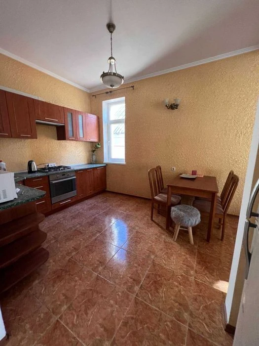 I will sell a 2-storey house. Ul. Makarenko/trans. Apricot 1S75