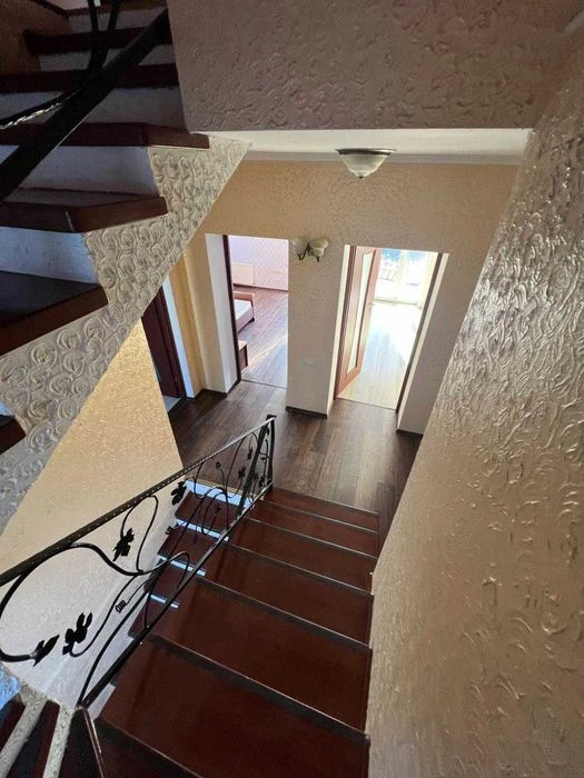 I will sell a 2-storey house. Ul. Makarenko/trans. Apricot 1S75