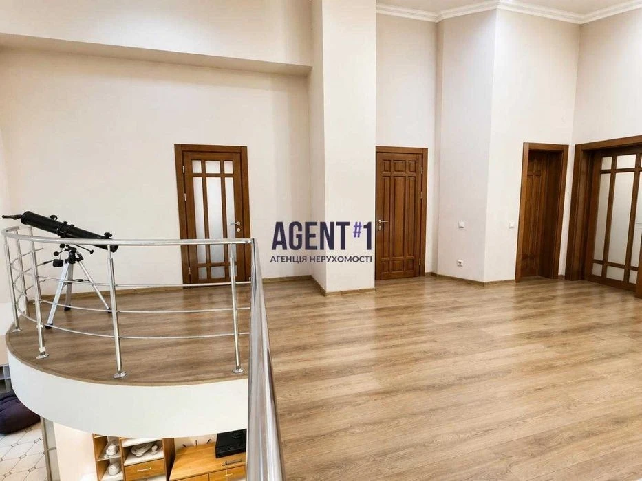 ДВУРОВНЕВАЯ КВАРТИРА 195 М² со вторым светом, Киев, Без %