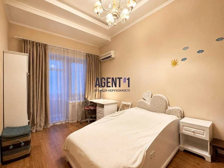 ДВУРОВНЕВАЯ КВАРТИРА 195 М² со вторым светом, Киев, Без %