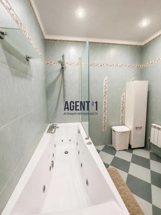 ДВУРОВНЕВАЯ КВАРТИРА 195 М² со вторым светом, Киев, Без %