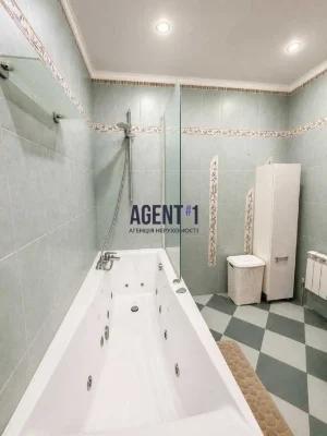 ДВУРОВНЕВАЯ КВАРТИРА 195 М² со вторым светом, Киев, Без %