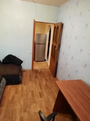 VS S4 2-room hotel-type apartment for sale on the street.