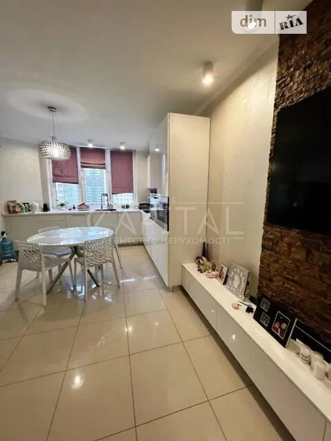 Продажа 4к квартиры 120 кв. м по ул. Елены Пчелки 5 • ID 347