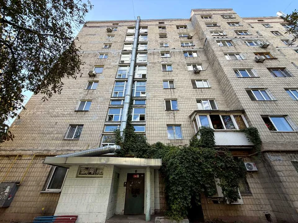 Квартира. Киев, Русановская набережная ул.