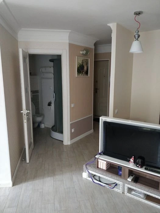 Selling 1 apartment, Bot metro station. Garden near the cable car.