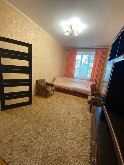Продається велика 3-к квартира р-н Конкорду
