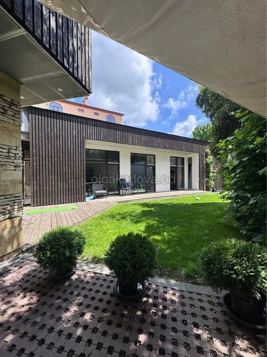 Commission 0%, New house 315m2 on Fontane, Fontane, there is a video