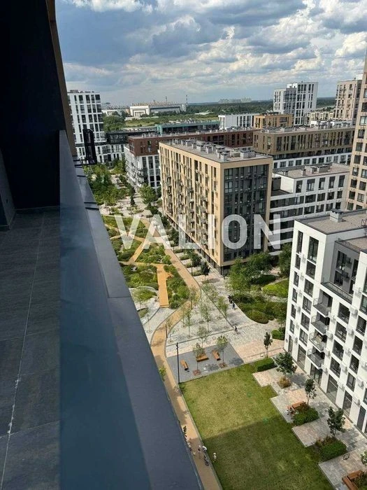 Продаж 3-х кімнатної квартири в ЖК Файна Таун вулиця Салютна