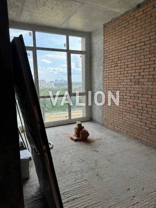Продаж 3-х кімнатної квартири в ЖК Файна Таун вулиця Салютна
