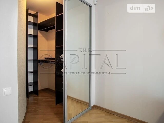 Sale of 3-room apartment 150 sq. m on Zvirynetska Street 59 • ID 346