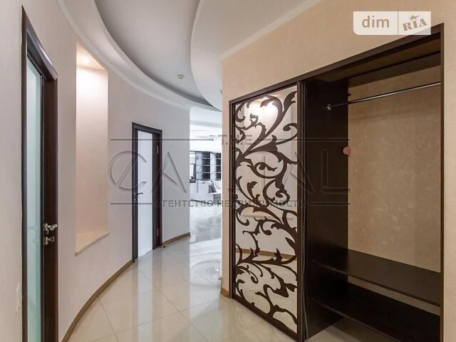 Sale of 3-room apartment 150 sq. m on Zvirynetska Street 59 • ID 346