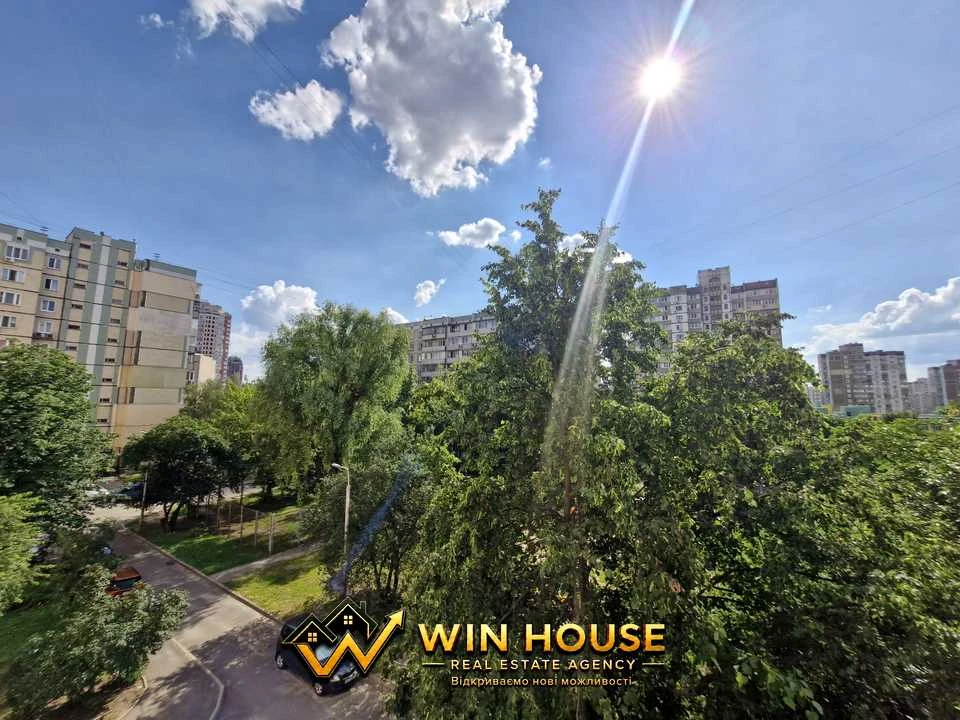 Квартира. Київ, Ірпінська вул.