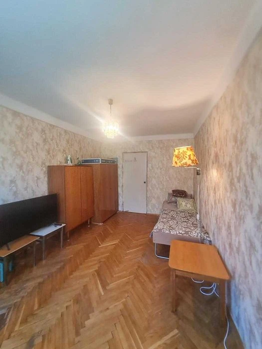 Купити 2к квартиру, 4 поверх з 5! Київ, вул. Туполєва, 16б.