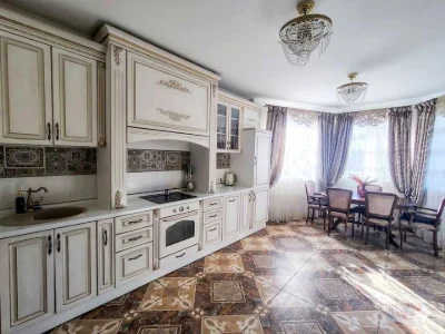 Будинок. Київ, Левадна вул.