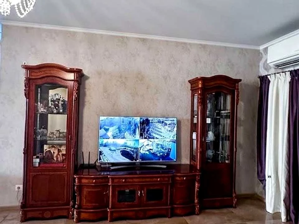 Будинок. Київ, Левадна вул.