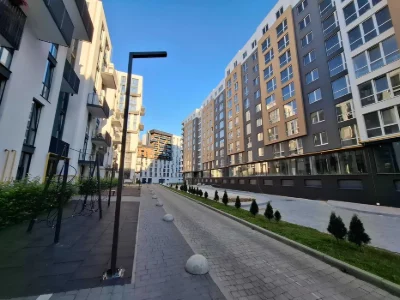 Продаж 3 кімнатної квартири у новобудові в ЖК "Нове життя",