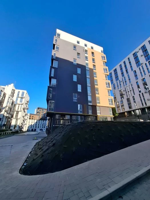 Продаж 3 кімнатної квартири у новобудові в ЖК "Нове життя",