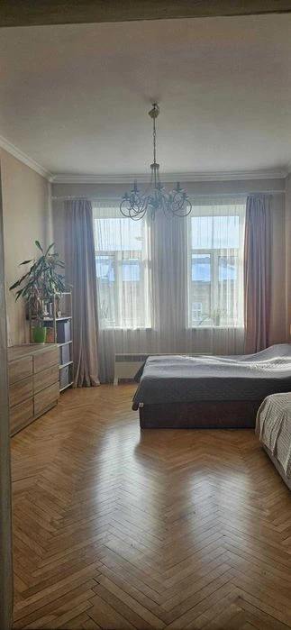 Продаж двокімнатної квартири вул. Личаківська - Мечнікова (М