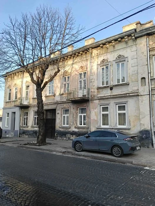 Продаж однокімнатної квартири вул. Я. Мудрого поряд готель "
