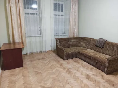 Продаж однокімнатної квартири вул. Я. Мудрого поряд готель "