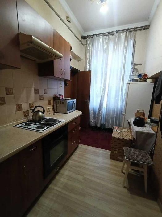 Продаж однокімнатної квартири вул. Я. Мудрого поряд готель "