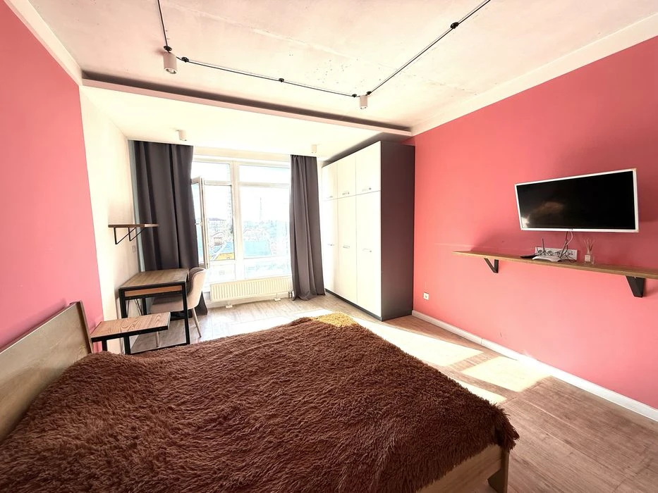 Продаж великої квартири ЖК Парус парк , кульпаоківська 64 а