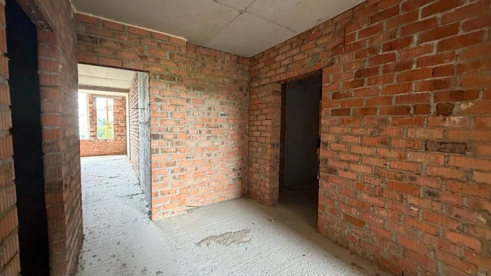Продаж 2-кім. квартири 65 м вул.  Миколайчука, 38