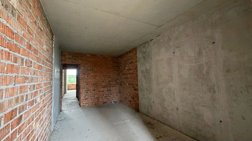 Продаж 2-кім. квартири 65 м вул.  Миколайчука, 38