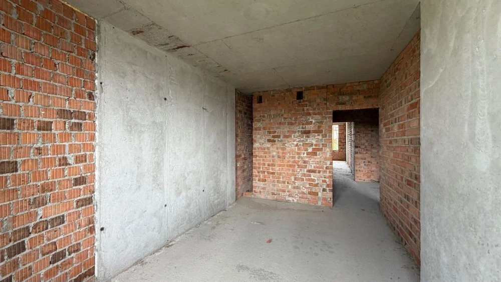 Продаж 2-кім. квартири 65 м вул.  Миколайчука, 38