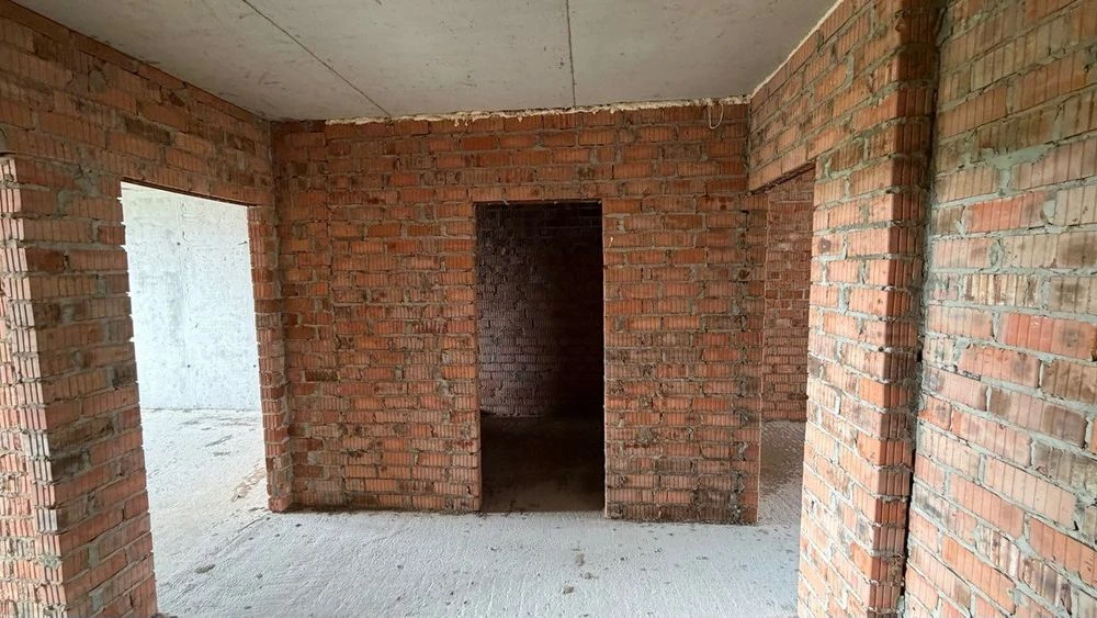 Продаж 2-кім. квартири 65 м вул.  Миколайчука, 38