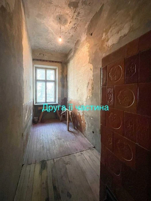 Продаж двокімнатної квартири у центрі Львова, на вул. Лепког