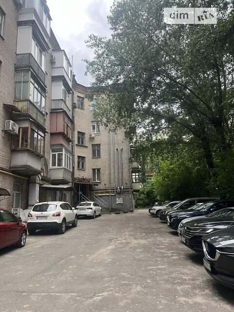 Продажа 3к квартиры 79 кв. м по просп. Воздушных сил 14/17 •