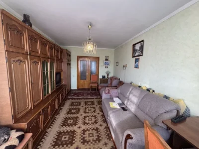 Продаж 3 кімнатна квартира вул. Миколайчука , ремонт, чешка,