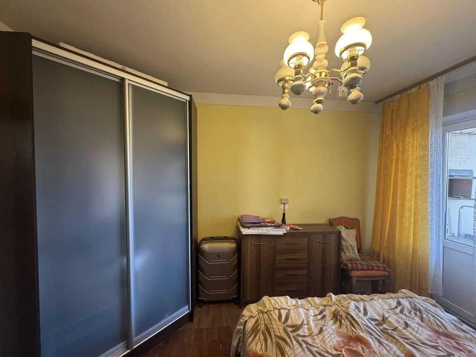Продаж 3 кімнатна квартира вул. Миколайчука , ремонт, чешка,
