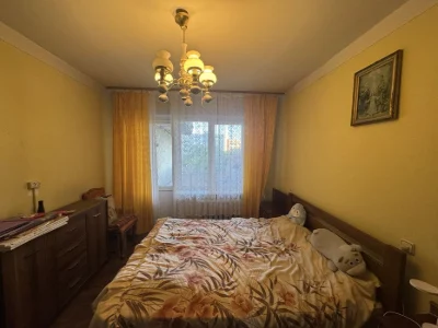 Продаж 3 кімнатна квартира вул. Миколайчука , ремонт, чешка,