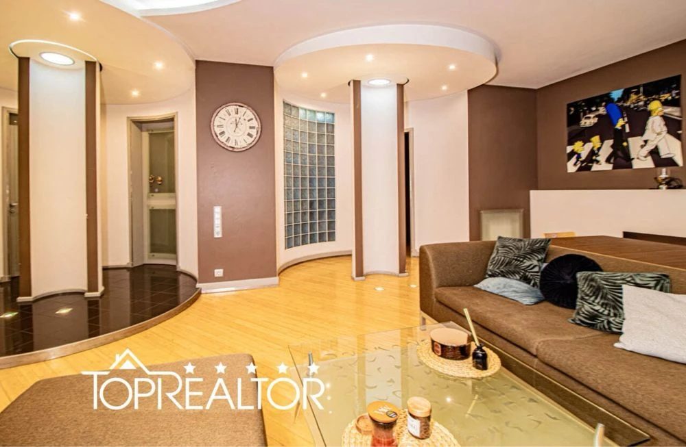 Lermontovskaya 18A! M Yaroslav the Wise! Selling 4K 155 m2