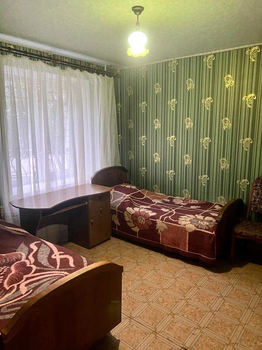 Продам двокімнатну квартиру