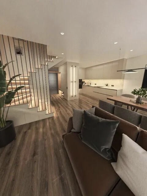Продаж 2 кімн.квартира 97 м² 9/10 вул.Топольна 179000$