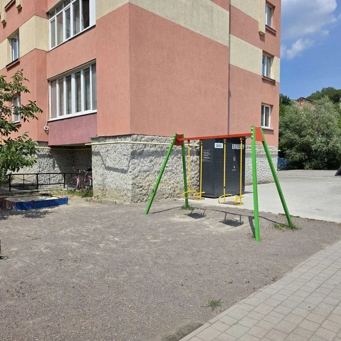 Продаж по держ. програмах! Простора трикімнатна квартира для