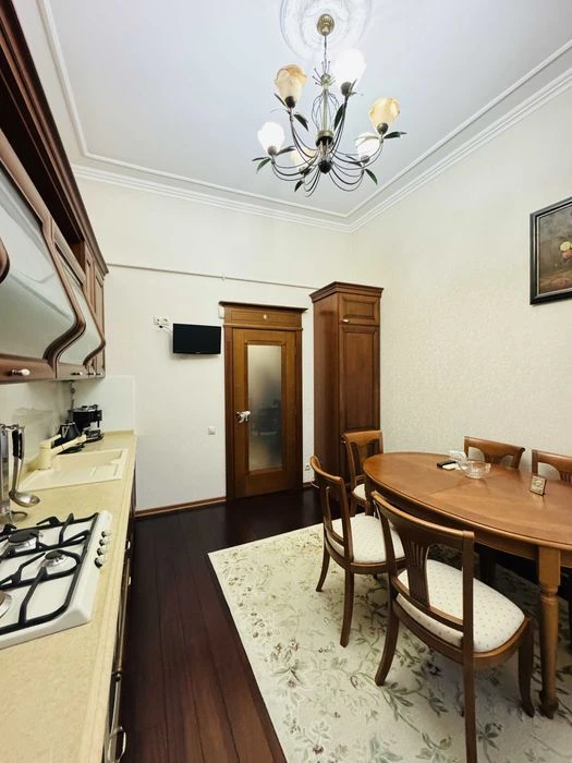 Продаж 2 кім квартири по вул.Дорошенка, БЕЗ КОМІСІЇ.