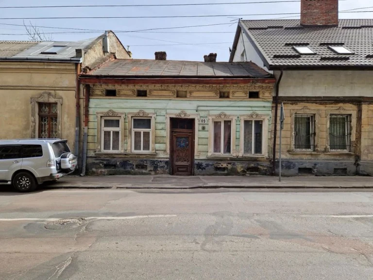 Продаж 1 кім квартира  23.50 м² 1/1ц вул.Антоновича 40000$