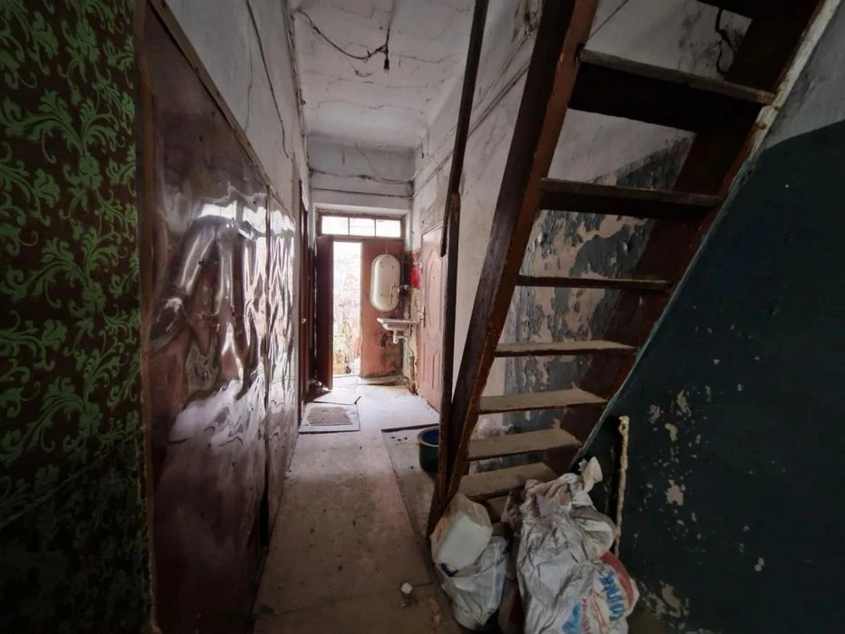 Продаж 1 кім квартира  23.50 м² 1/1ц вул.Антоновича 40000$