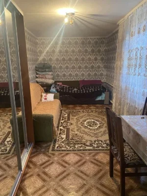 Будинок з усіма комунікаціями, ділянка 10 сот. є садок 37086
