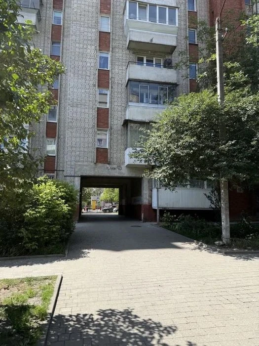 Продаж 1 кімн квартира 39.90 м²  6/9ц. вул.Юрія Липи  63500$
