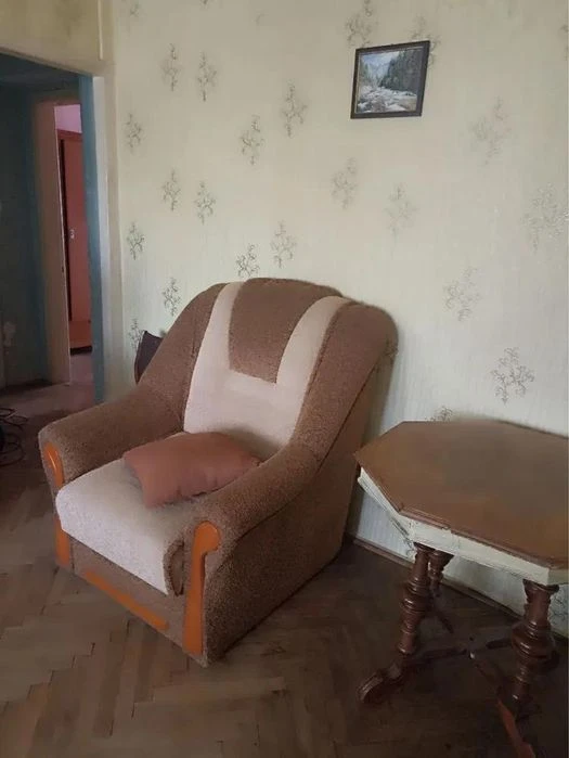 Продаж 3 кімн.квартира 56.20 м² 4/4ц вул.Золота 119999$